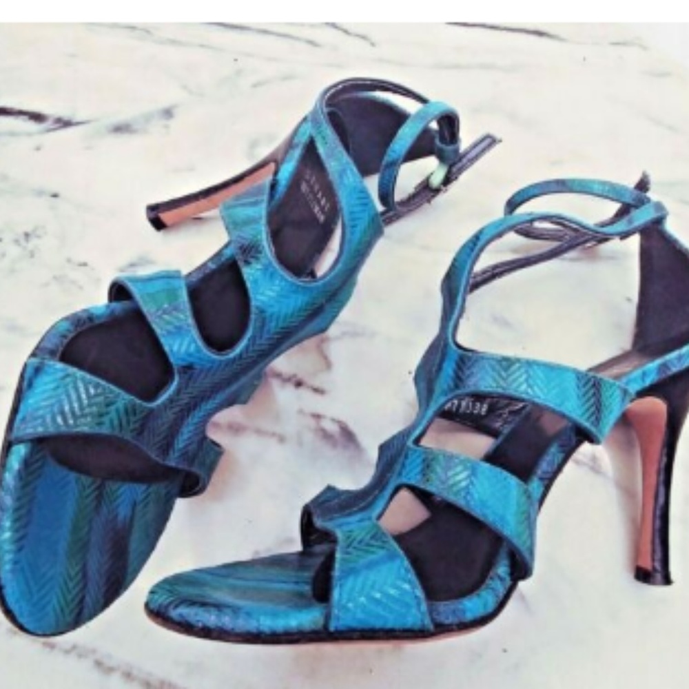 Stuart Weitzman Sandals 6M Faux Snakeskin …